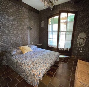 4 chambres, Wi-Fi gratuit, draps fournis