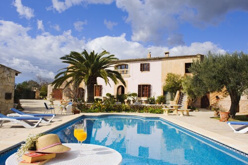 Tanca - Typical Finca with Private Pool, Sleeps 8, A/C, Wi-Fi, Near Cala d'Or