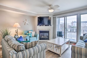 TV, fireplace - Walk to Shore! Family Condo w/ Pool in Ocean City (Ocean City)