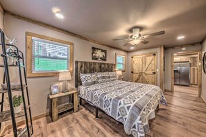 3 dormitoris, planxa i posts de planxar, Internet i roba de llit 