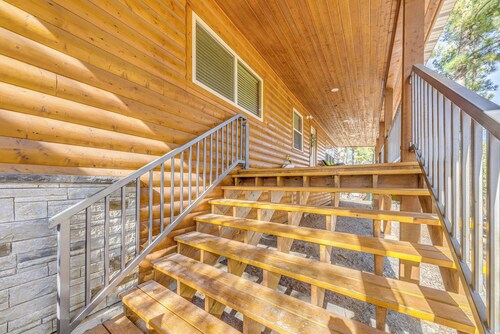 Ruidoso Cabin w/ Patio -  Walk to Midtown!