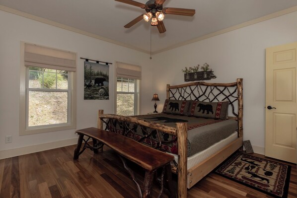 4 chambres, fer et planche à repasser, Wi-Fi gratuit, draps fournis