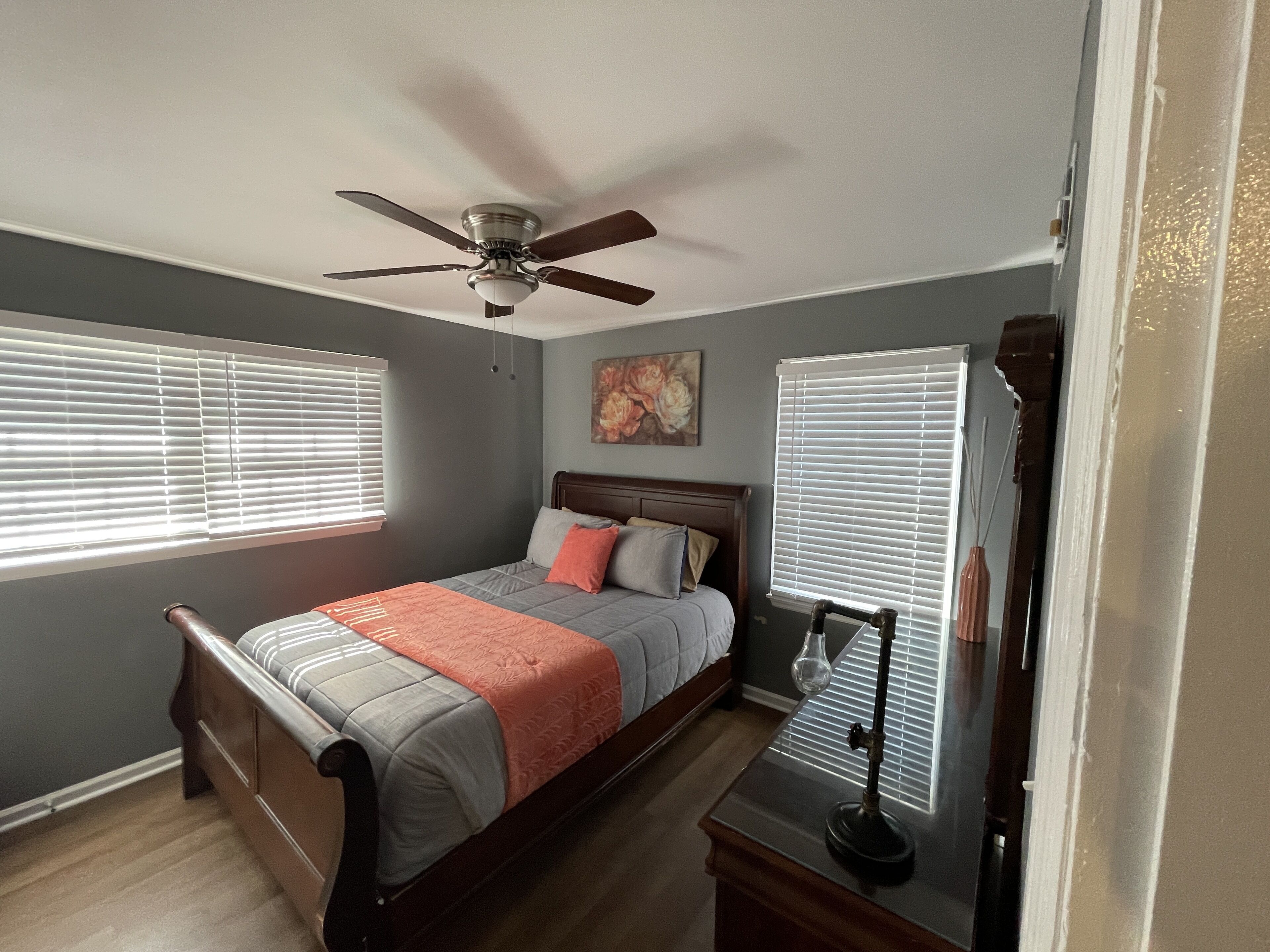 4 多间卧室、WiFi