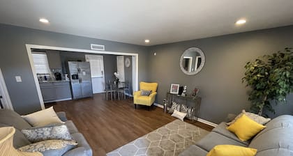 Cozy 4 bedroom House 2.5 bath