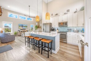 Fridge, microwave, oven, stovetop - Semi-Oceanfront Home w/ Private Pool, Tiki Bar, Hot Tub (Salvo)