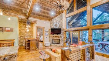 TV, fireplace, offices