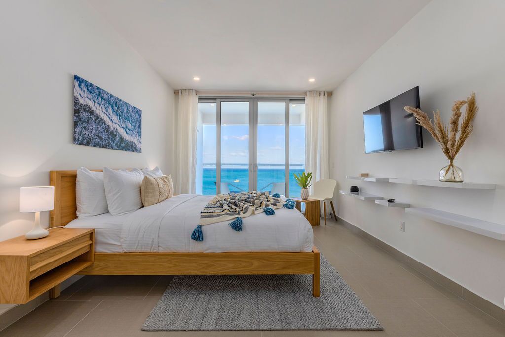 2 habitaciones, tabla de planchar con plancha y cuna de viaje 
