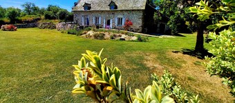 GITE4*IN THE HEART OF AUVERGNE WITH BALNEO AND SAUNA