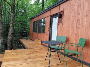 Outdoor dining - Little House in the Big Woods on the Prairie (Baraboo)