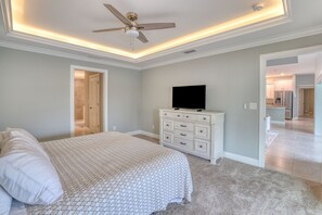 4 Schlafzimmer, Schreibtisch, Bügeleisen/Bügelbrett, kostenloses WLAN