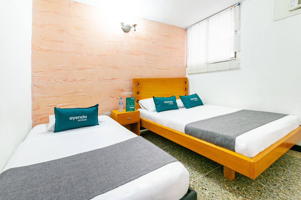 Ropa de cama hipoalergénica, wifi gratis, ropa de cama