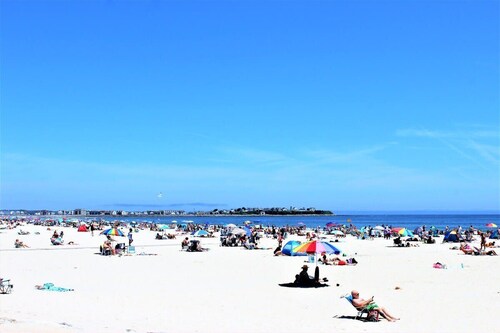 N St. Nest | Steps to Hampton Beach "Strip"