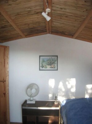 3 habitaciones, tabla de planchar con plancha y wifi gratis