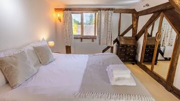 7 chambres, bureau, fer et planche Ă repasser, Wi-Fi gratuit