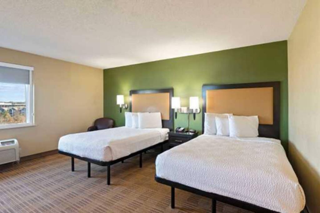 SPRINGFIELD! Be comfortable,Enjoy,Explore,Relax 11
