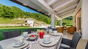 别墅 | 2 多间卧室