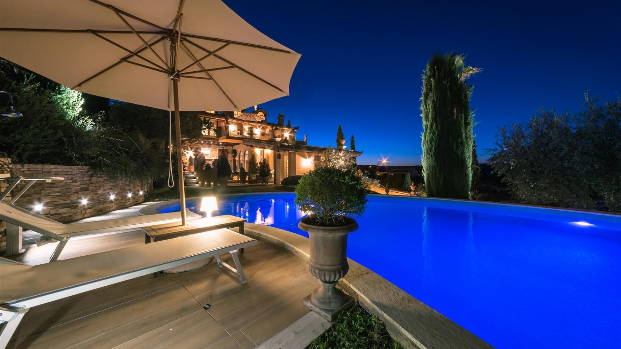 独立别墅 | 3 多间卧室