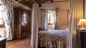 Villa | 8 bedrooms, iron/ironing board, free WiFi, bed sheets