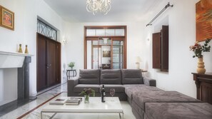 Villa | 13 Schlafzimmer