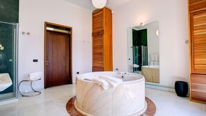 Villa | 13 bedrooms