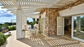 4 bedrooms