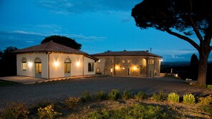 Villa | 8 bedrooms - Il Colle Di Donna Ilaria 16 (Buonconvento)