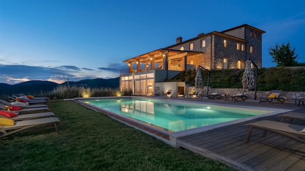 Villa | 9 bedrooms - Il Poggiarellone 18 (Volterra)