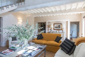 Villa | 4 bedrooms - Villa Delle Upupe 8 (Castellina in Chianti)