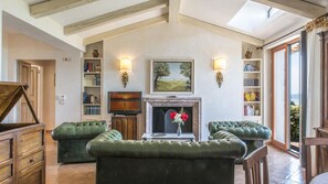 Villa | 5 bedrooms - Antiche Pietre 10 in Tuoro sul Trasimeno (Tuoro sul Trasimeno)