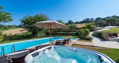 Casale Rosy 6 2 in Offida