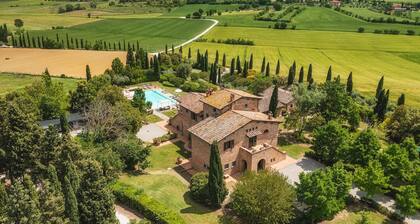 Casale Dei Girasoli 14