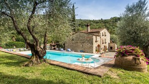 Villa | 5 bedrooms - Dimora La Torre Di Bussotto 11 (Pistoia)