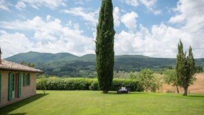 Room - Podere Gragnano 12 in Cetona (Cetona)