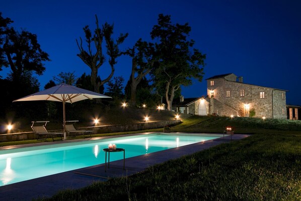 Villa | 4 Schlafzimmer, WLAN