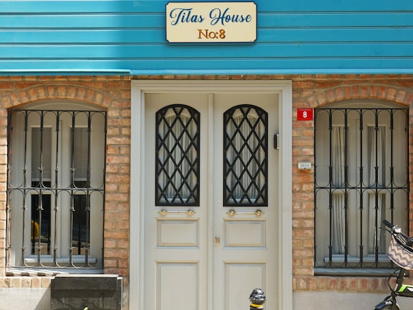 Exterior - Tilas House No8 - Hostel (Istanbul)