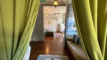 Classic Suite | Living area