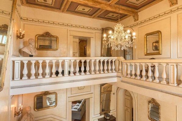 Villa | 9 Schlafzimmer