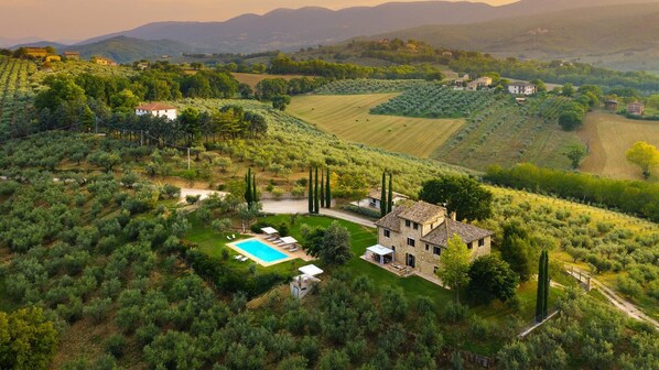 Villa | 7 bedrooms - Villa Di Morice 12 in Castel Ritaldi (Castel Ritaldi)