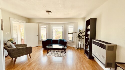 Pet- Friendly, apartment in Oakland