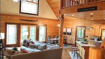 Smart TV, fireplace, table tennis