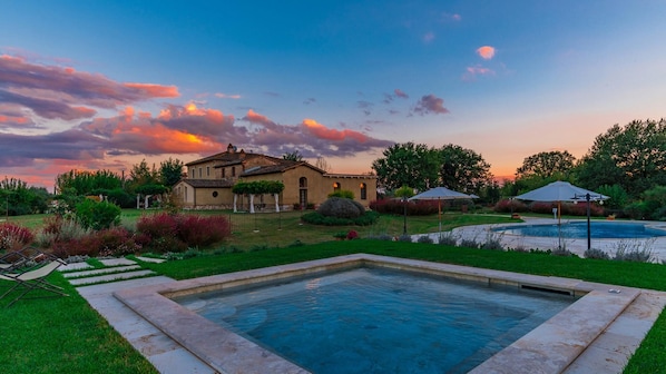 Villa | 11 bedrooms
