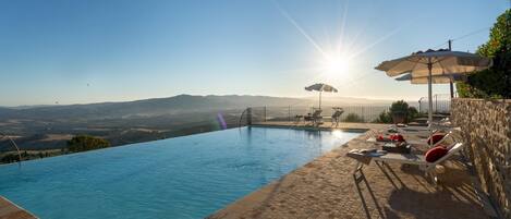 Villa | 9 dormitorios