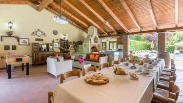 Villa | 5 Schlafzimmer, WLAN