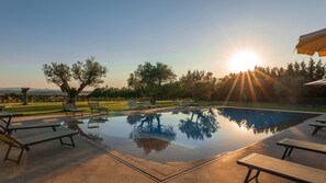Villa | 7 bedrooms - Fontanicchio 14 in Borghetto (Tuoro sul Trasimeno)