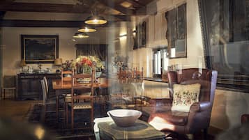 Biệt thự | 7 phòng ngủ