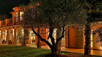 Villa | 6 Schlafzimmer