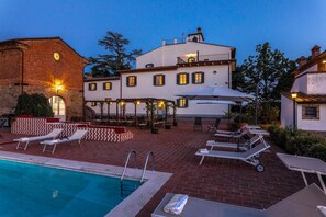 Villa | 12 bedrooms