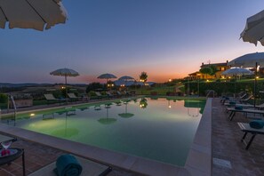 Villa | 8 bedrooms, WiFi