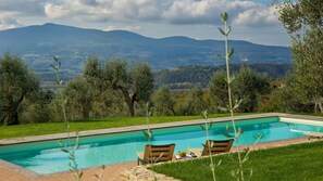 Villa | 5 bedrooms - Pg-c744-svbo0at - Terra San Raffaele 10 3 (Citta della Pieve)