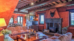 Villa | 5 Schlafzimmer, Bügeleisen/Bügelbrett, kostenloses WLAN, Bettwäsche